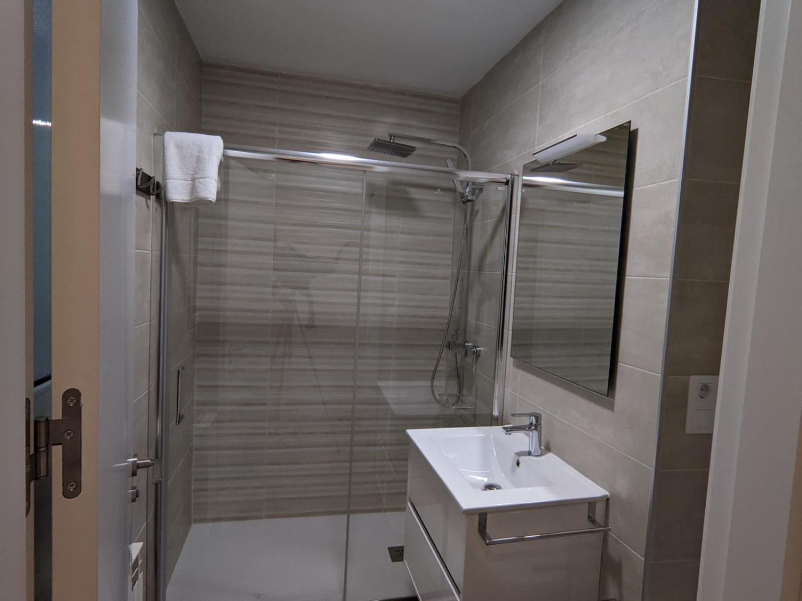 Apartamentos Plaza Del Torico Teruel Eksteriør bilde